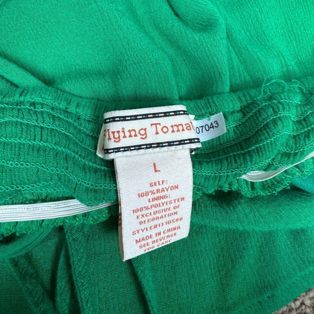 ❌SOLD❌ Y2K Kelly-Green Summer Halter Top - Picture 3 of 3